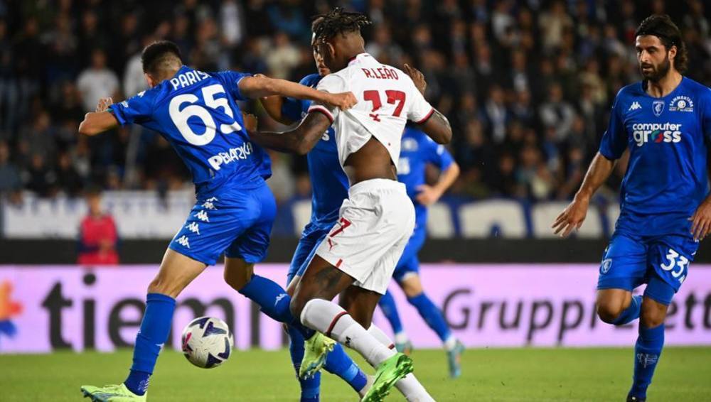 超的中场大 超的中场大